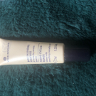 Swatch de Catarina : Base Paupières Fixatrice, Yves Rocher