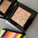 Swatch de Infinity2218 : Golden rose glow, Bobbi Brown