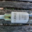 Swatch de Bluegarance : Vinoperfect Sérum Éclat Anti-Taches 30ml, Caudalie