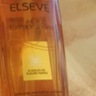 Swatch de Darina : Huile Extraordinaire Universelle Elsève, L'Oréal Paris