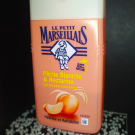 Swatch de Beautylove : Gel douche extra doux, pêche blanche & nectarine, Le Petit Marseillais
