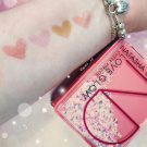 Swatch de Yoshi__59 : Love glow cheek palette - Palette blushs et highlighters, Natasha DENONA