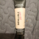 Swatch de samples.addict : Fond de teint Infaillible Mat 24h, L'Oréal Paris