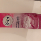 Swatch de L.Honey : Crème Dépilatoire Peaux Sensibles Silk & Fresh, Veet