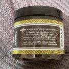 Swatch de Kiara : Savon noir suprême, Alepia