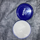 Swatch de Ninoupassions : Nivea Crème, Nivea