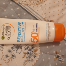 Swatch de Ninis08 : Garnier ambre solaire (sensitive expert ), Garnier