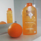 Swatch de bellezen : Douche huile de soin nutrition à l'huile d'argan & fleur d'oranger, Le Petit Marseillais