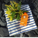 Swatch de bellezen : Douche huile de soin nutrition à l'huile d'argan & fleur d'oranger, Le Petit Marseillais