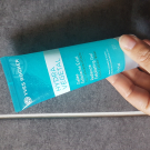 Swatch de Alison Calmer : Gommage Eclat Fraîcheur, Yves Rocher