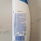 Swatch de Gabhy : Shampooing Antipelliculaire Sensitive, Head & Shoulders