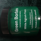 Swatch de Catarina : White agrum face, Green Barbès