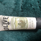 Swatch de Catarina : Crème corporelle fleur d'Olivier, Korres