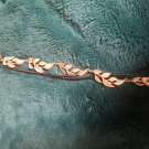 Swatch de Catarina : Bandeau métallique en forme de feuilles, Moa