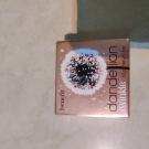 Swatch de Infinity2218 : Dandelion Twinkle, Benefit Cosmetics