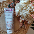 Swatch de Happylily : Gommage du Corps, Condensé Paris