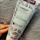 Swatch de chaadrian : Gommage du Corps, Condensé Paris