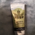 Swatch de Pooky2912 : Crème Mains Chanvre, The Body Shop