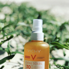 Swatch de houria.maameri : IDEAL SOLEIL - Eau de Protection Solaire Hâle Sublimé SPF 30, Vichy