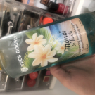 Swatch de Laureidriss : Shampooing douche des lagons, Yves Rocher