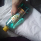 Swatch de Chahrla13 : Shampooing douche des lagons, Yves Rocher