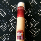 Swatch de Misslys69 : Instant Anti Age l'Effaceur Yeux, Maybelline New York