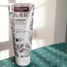 Swatch de Lesblablasdesoso : Gommage du Corps, Condensé Paris