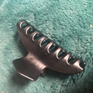 Swatch de Catarina : Pince a cheveux noirs mat, Centrakor