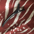 Swatch de Catarina : Pince noire pour brushing, Centrakor