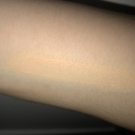 Swatch de Ins370 : Instant Anti Age l'Effaceur Yeux, Maybelline New York