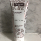 Swatch de caroline gmt : Gommage du Corps, Condensé Paris