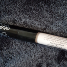 Swatch de Chloé. : Lock-it Concealer Crème - Anti-cernes crème, Kat Von D