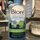 Swatch de debbychico : Gel nettoyant exfoliant au bicarbonate de sodium, Bioré