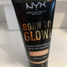 Swatch de liliie9 : Born to glow NYX, NYX Professional Mak