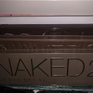 Swatch de Caro_hry78 : Naked 2  Basics Palette, Urban Decay