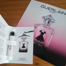Swatch de jujupartenariat : La Petite Robe Noire - Eau de Parfum, Guerlain