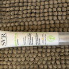 Swatch de Roxii : Soin intensif unifiant boutons, points noirs, anti-marques, Laboratoires SVR