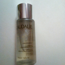 Swatch de Verlec : Essence Concentrée Éclat, Caudalie