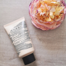 Swatch de Alyhia : Le Nettoyant Pureté - Gel nettoyant visage, Absolution