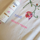 Swatch de lilou381 : Déodorant Dove Beauty Finish Compressé, Dove