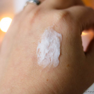 Swatch de LauraH : La crème de jour au concombre blanc, Mademoiselle Saint Germain
