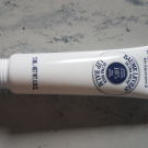 Swatch de Gabhy : Baume Lèvres Ultra Riche Karité, L'Occitane