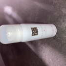 Swatch de Yous94 : The Ritual of Sakura Foaming Shower Gel - Mousse de douche, Rituals