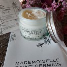 Swatch de HeleneDeDole : Crème d'éclat au romarin, Mademoiselle Saint Germain
