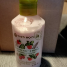 Swatch de lisette-lisa140597 : Lait Corps Énergisant- Framboise Menthe Poivrée, Yves Rocher