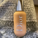 Swatch de Marilena : Dior Backstage Face & Body Foundation - Fond de teint Visage & Corps, Dior