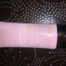 Swatch de Featherfearless : Décence hydra5 silky cream perfecteur de teint, Bionike