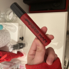 Swatch de tat.isan : Liquid Suede Rouge à Lèvres Crème, NYX