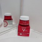 Swatch de 971isa1970 : LIFEACTIV COLLAGEN SPECIALIST NUIT, Vichy