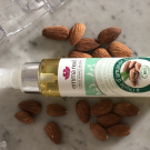 Swatch de Marynegdr : Huile démaquillante, Emma Noël